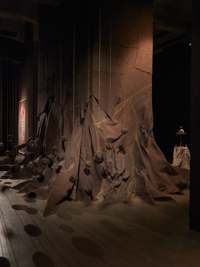 Wangechi Mutu, Installation View, Courtesy of WIELS, Brussels, Photo: Filip Van Zieleghem